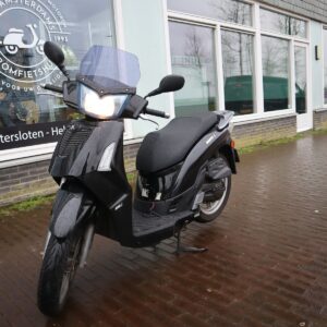 Kymco People S 50  45km 2007  8289km  1e eigenaar   Gereserveerd